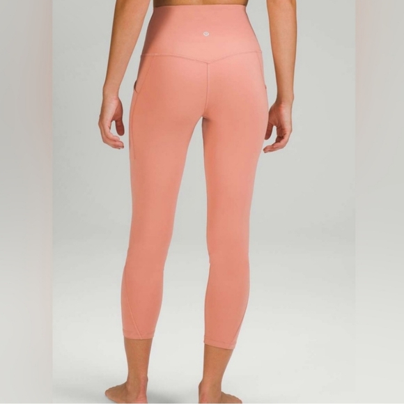 Lululemon Align High-Rise Pant with Pockets 25"
Pink Savannah size 6 - Picture 2 of 2